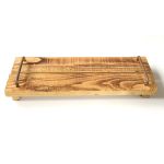 Vassoio vintage di legno FENRIK con manico, fiammato naturale, 40x14x4cm