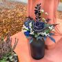 Midnight Bloom bouquet da lancio per matrimonio - Richiesta della cliente Julie Fleur