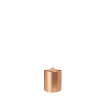 Candela a colonna festiva ROSELLA, rosa oro, 10cm, Ø8cm, 45h - Made in Germany Candela a colonna festiva ROSELLA, rosa oro, 10cm, Ø8cm, 45h - Made in Germany