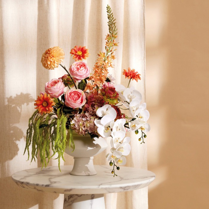 Decorazioni con fiori artificiali