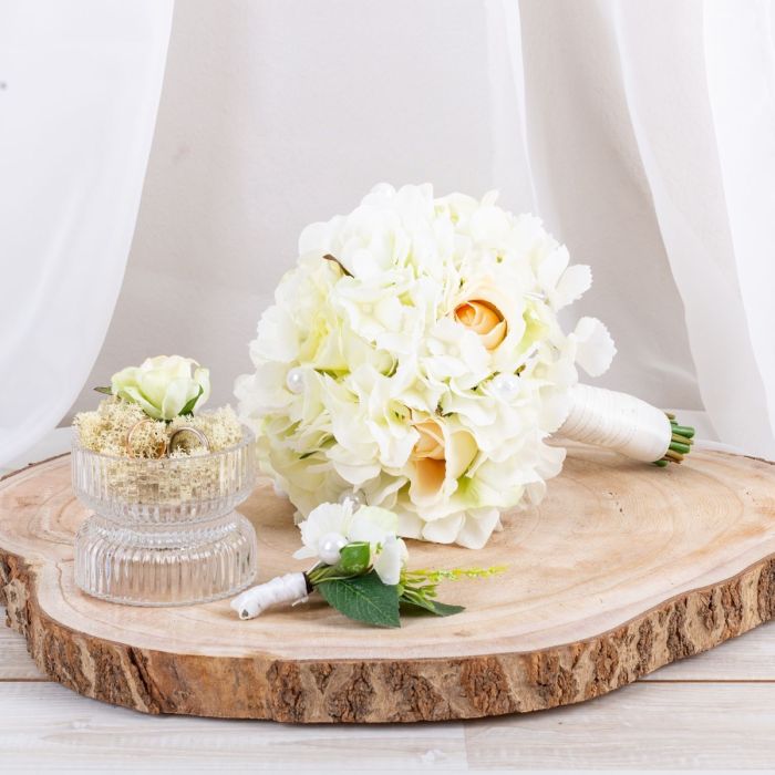 tutti i bouquet da sposa secondo i desideri del cliente