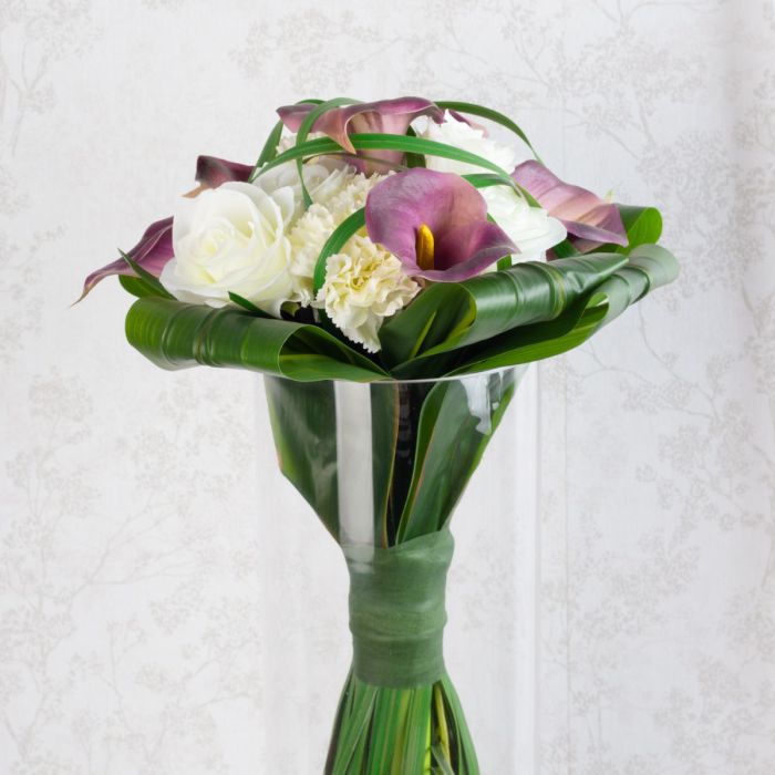 Ridisegno del bouquet da sposa con scettro di Janine: un ricordo eterno!