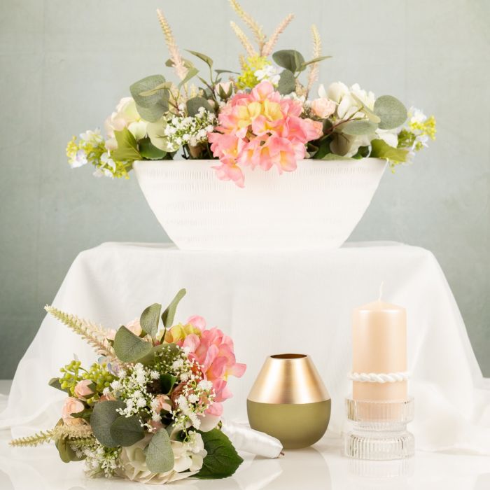 Bouquet da sposa / composizione floreale su richiesta del cliente