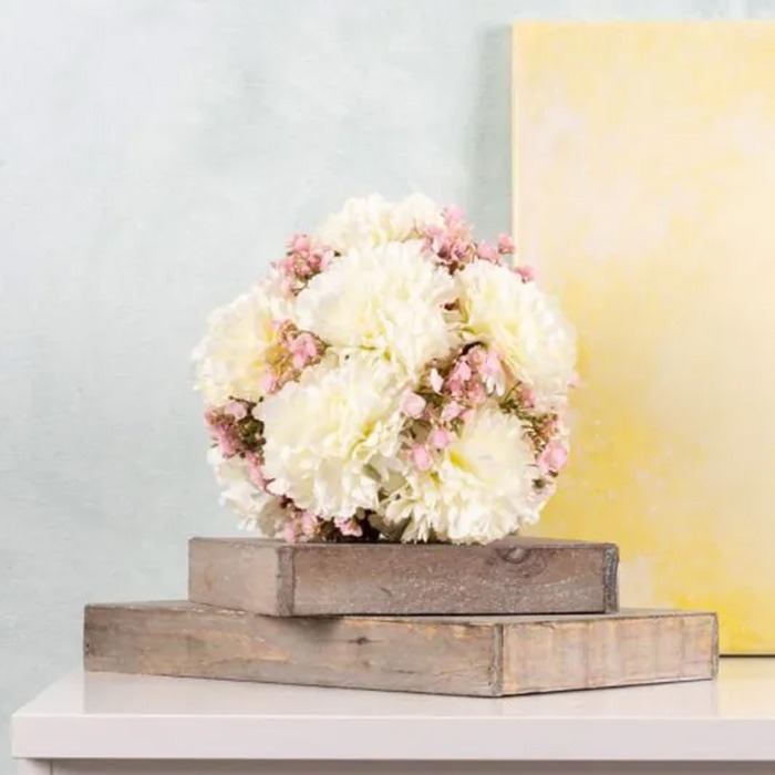 Decorazione con schiuma floreale